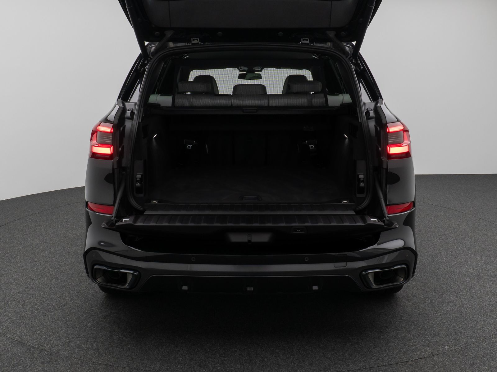 Fahrzeugabbildung BMW X5 xD30d M Sport 360°HUD DAB H/K ACC Komfort 21"