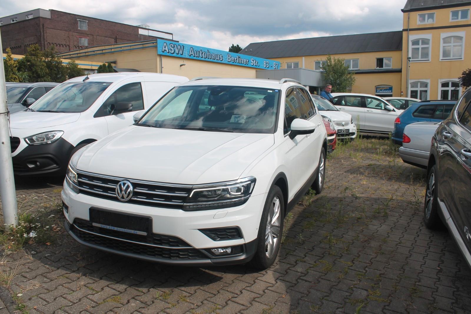 Volkswagen Tiguan Highline Navi*LED*RÜKA*HeadUp*DAB*