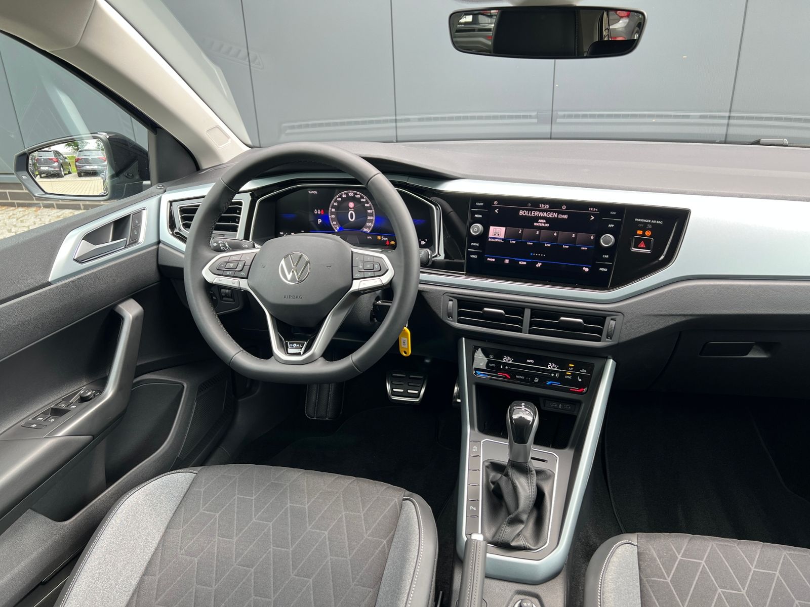 Fahrzeugabbildung Volkswagen Polo GOAL 1.0 TSI DSG *LED, App-Connect, 16"-LM*