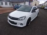 Opel Astra H GTC OPC Race Camp - Opel Astra aus 2009: Gtc