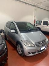 Mercedes-Benz Mercedes-benz A 180 CDI Avantgarde AUTOMATIK-OTT - Mercedes-Benz A 180: Cdi Avantgarde