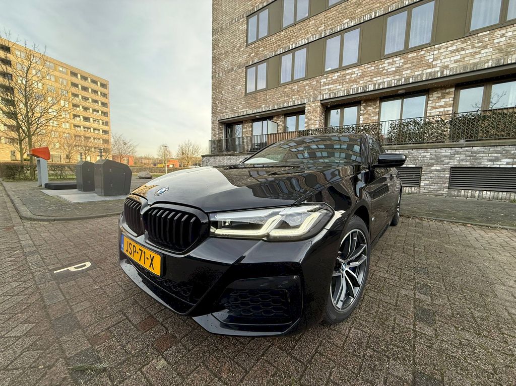 Image of BMW 530