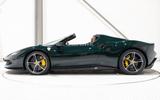 Ferrari 296 GTS -LIFT-VERDE BRITISH-IROKO-VOLL-CARBON- - Ferrari 296 GTS mit Benzin-Antrieb