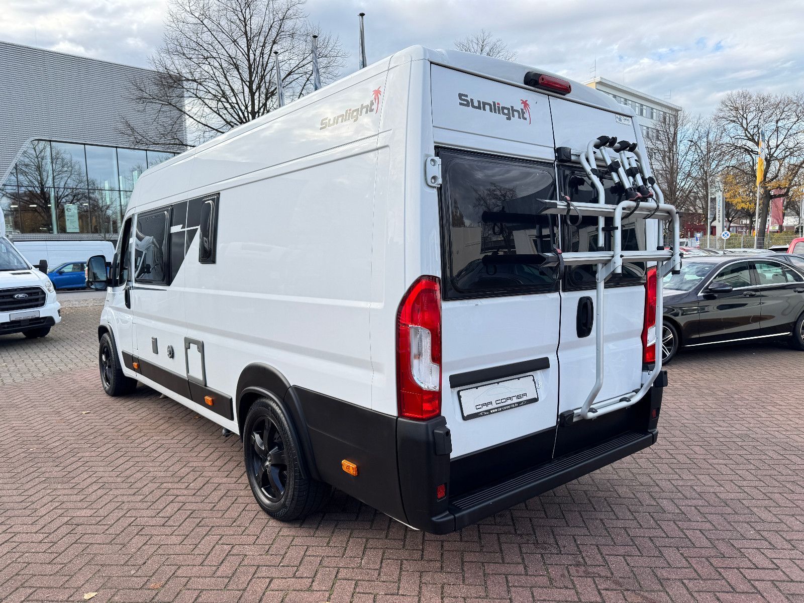 Fahrzeugabbildung Sunlight Cliff 640 FIAT EINZELLBETTEN TV KAMERA 18 ZOLL