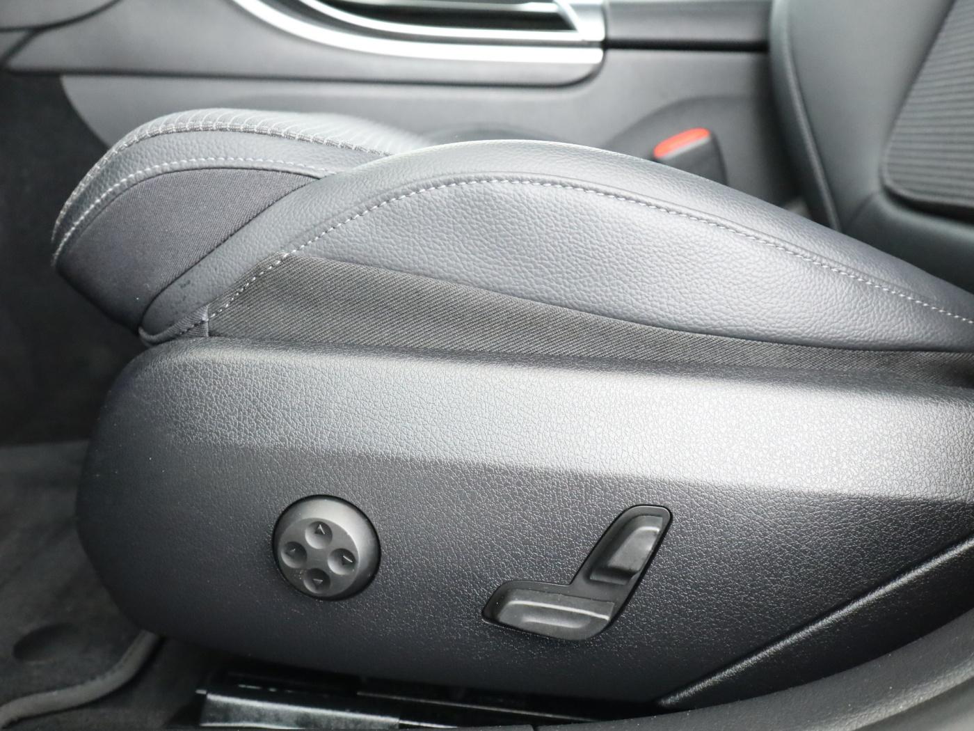 Mercedes-Benz C-Class d 4M T Avantgarde*AHK*Distronic*PTS*Kamera, миниатюра 25