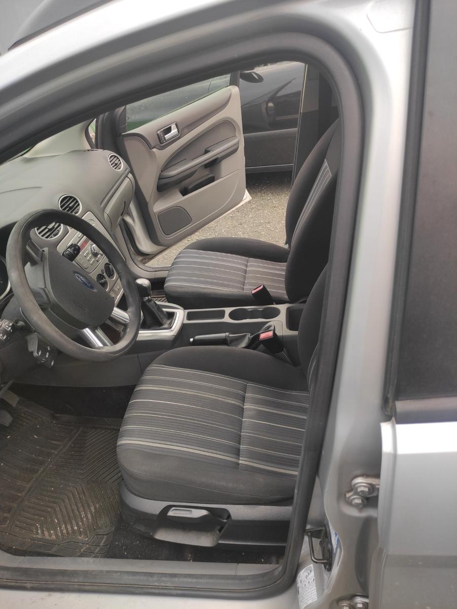 Ford Focus 2008 — photo 6