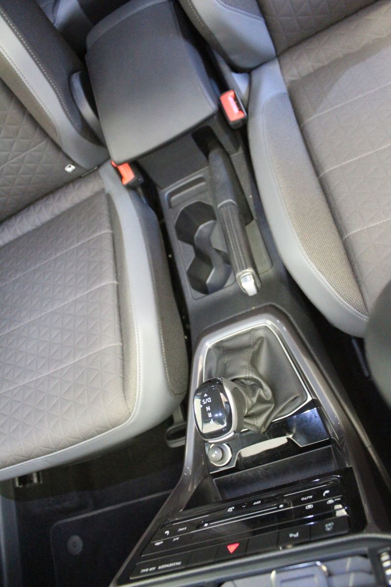 Fahrzeugabbildung Volkswagen T-Cross 1.0 TSI DSG *Sitzhzg*Kamera*AHK