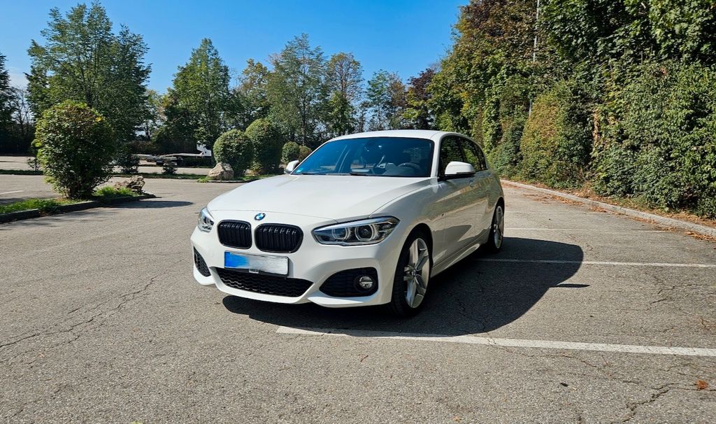 Image of BMW 120