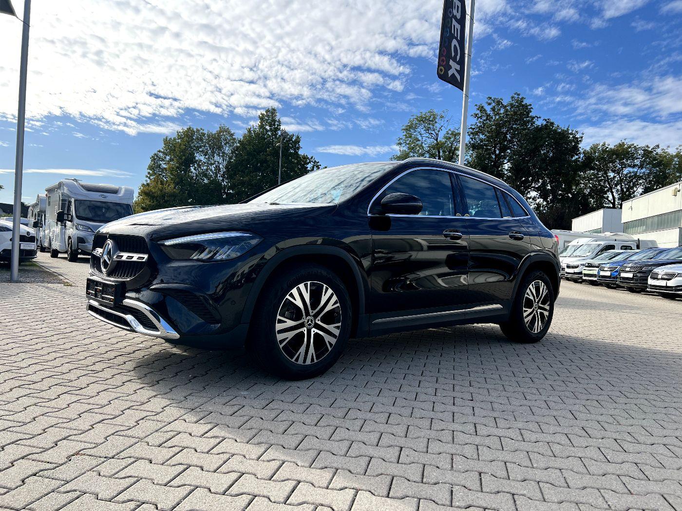 Mercedes-Benz GLA 200