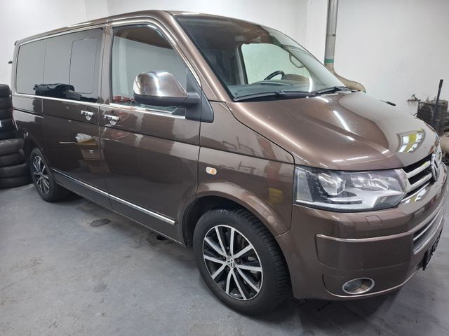 Volkswagen T5 MultivanHighline 4Motion,Xenon,7-Sitze,ZR Neu