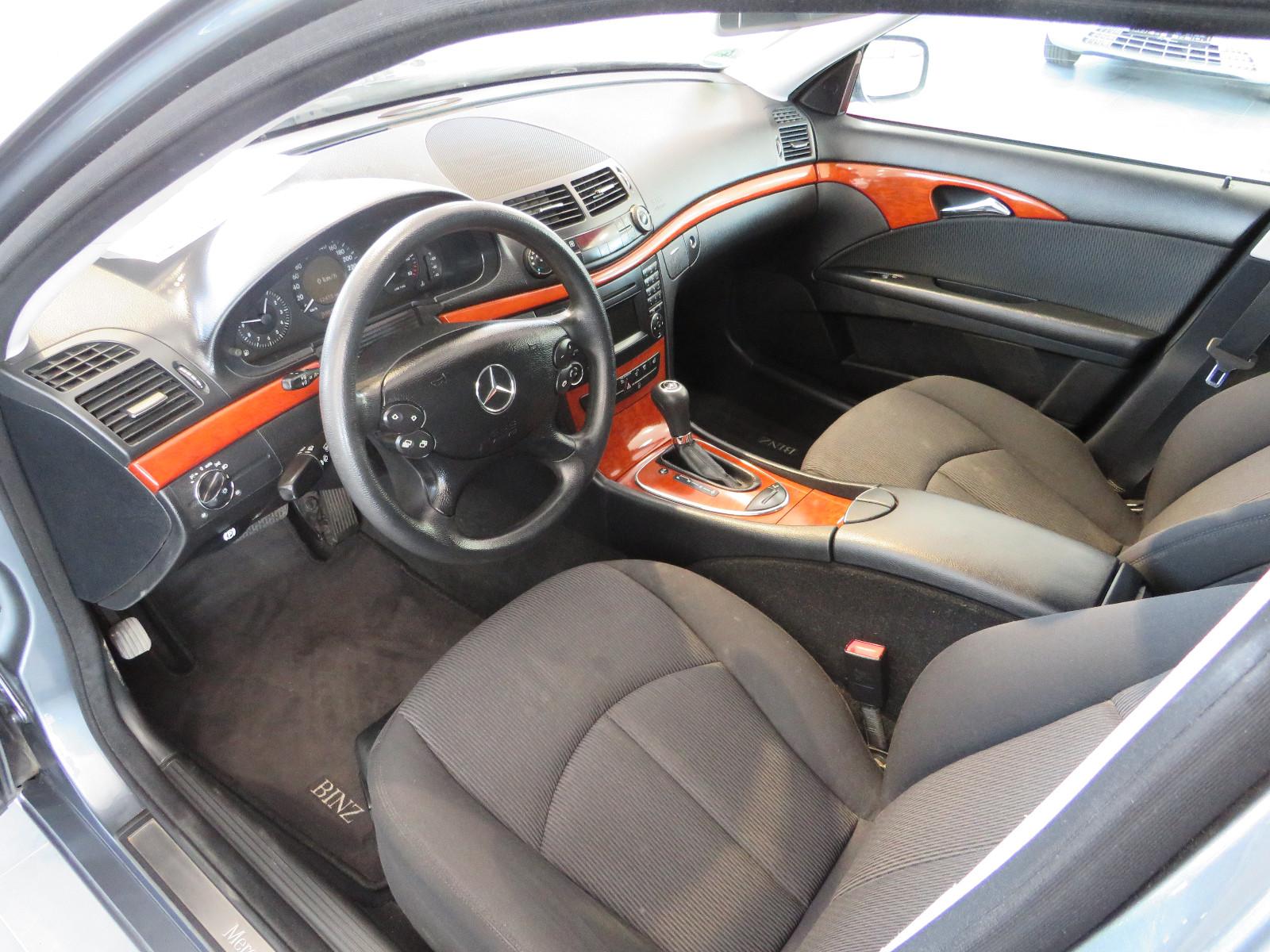 Mercedes-Benz BINZ Bestattungswagen / Leichenwagen