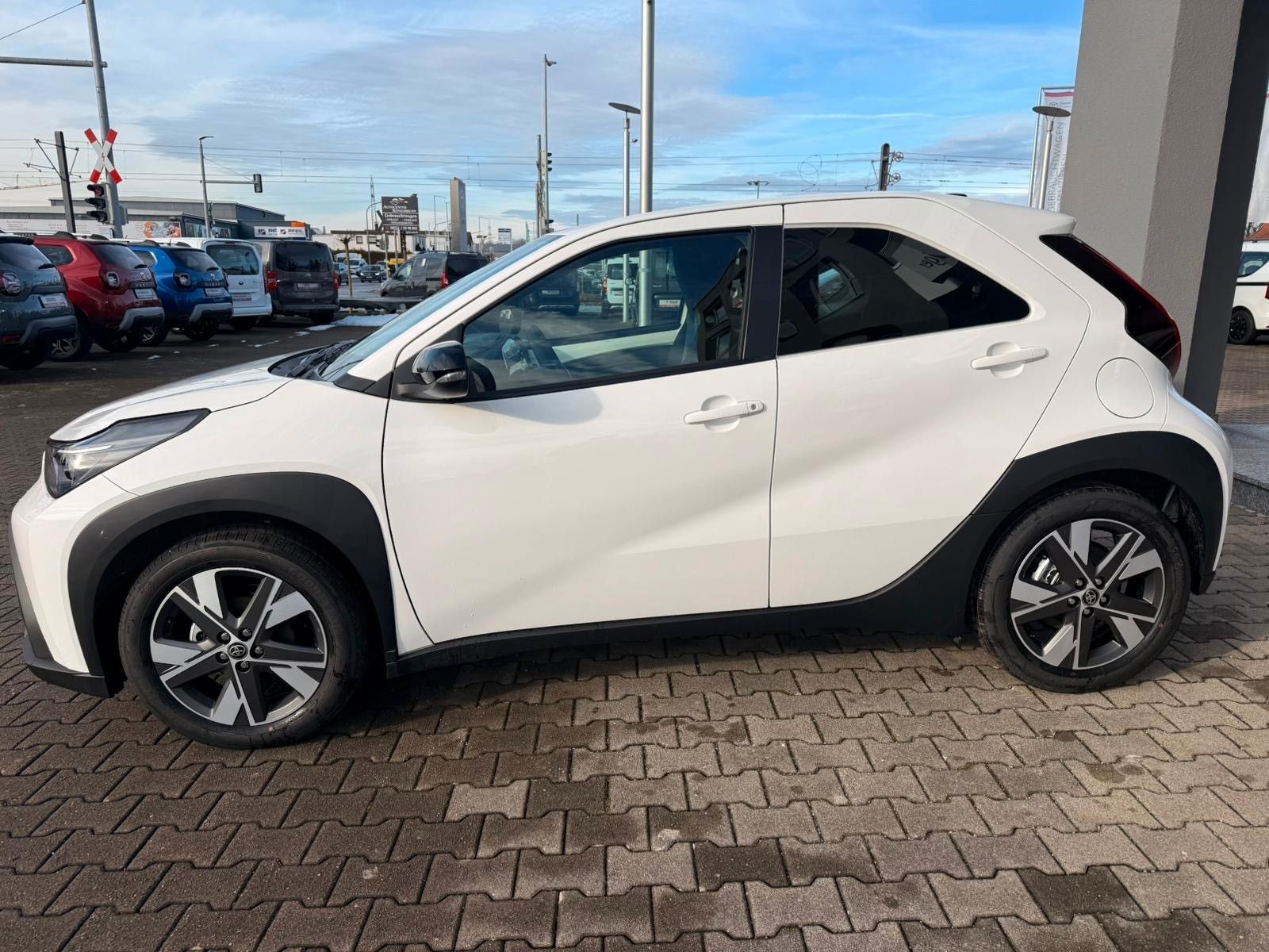 Toyota Aygo X Active 1.5l Hybrid*Sitzheizung,Kamera* imagem 3