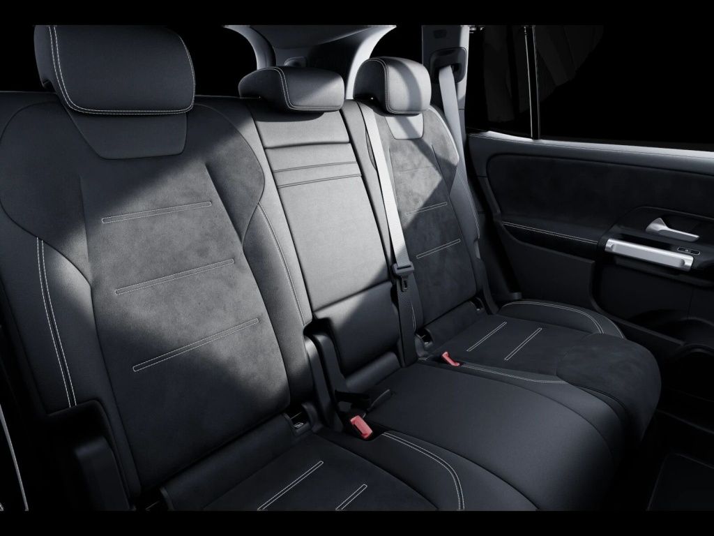 Mercedes-Benz GLB 200 d AMG ADVANCED PANO TEMPO 360 AHK NIGHT foto 11