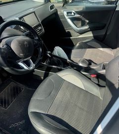 Peugeot 2008 - 3