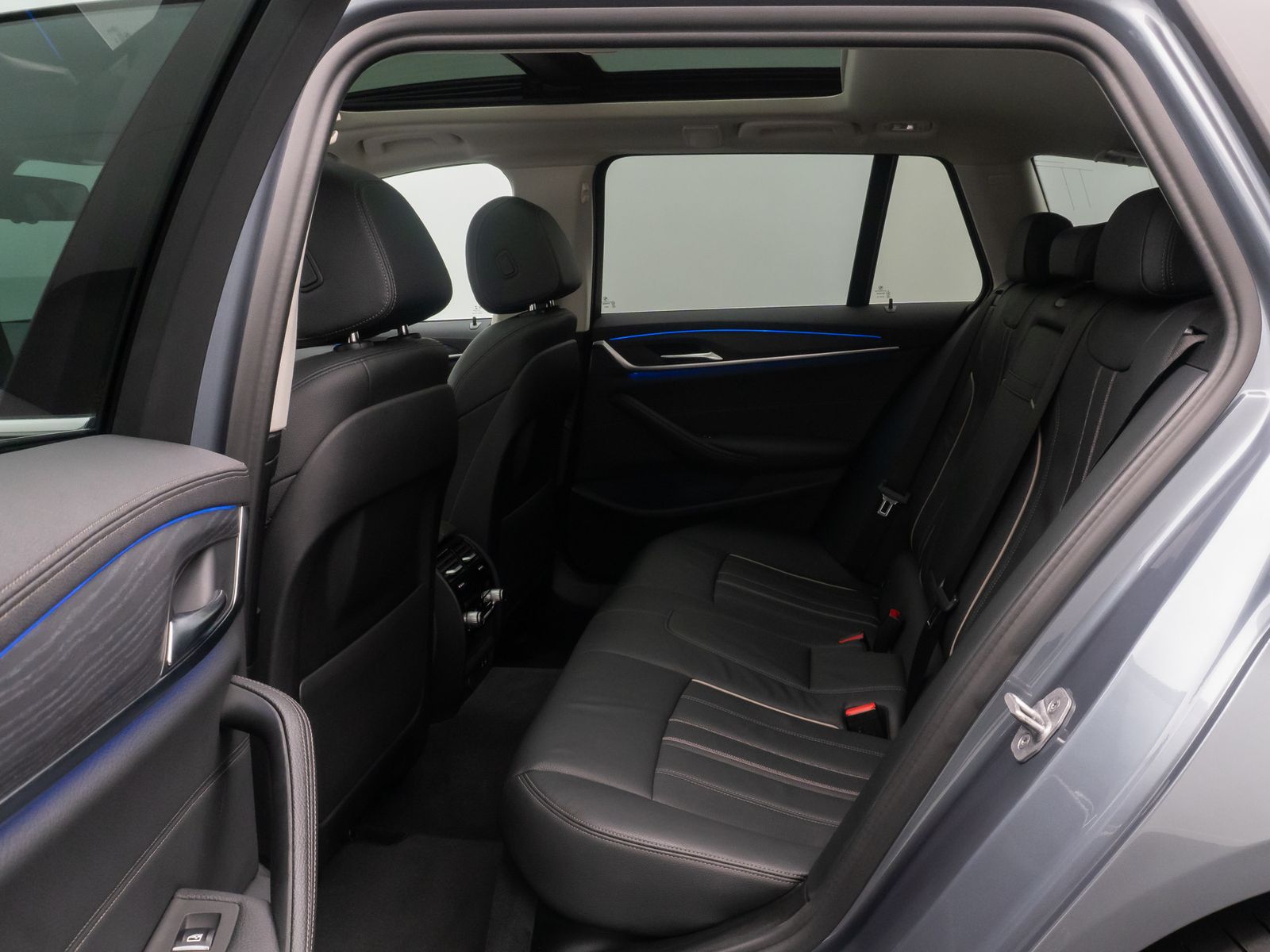 Fahrzeugabbildung BMW 540i xD Luxury Line Panorama Kamera HUD 4xKlima