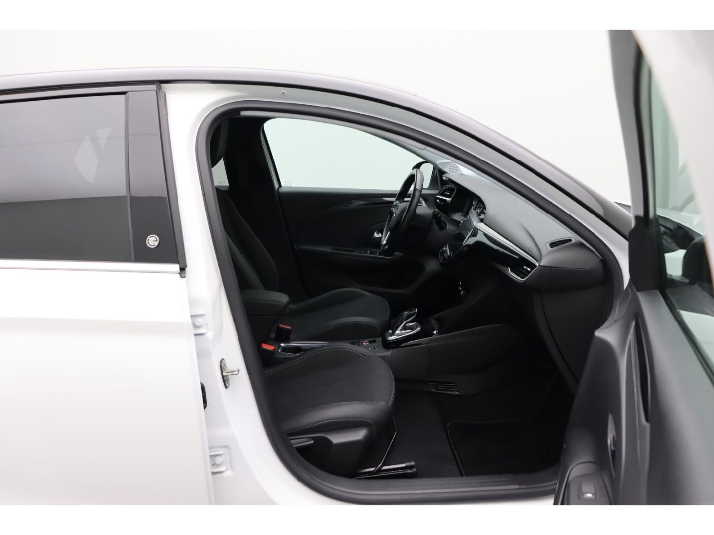 Fahrzeugabbildung Opel Corsa-e Corsa F e Elegance Kamera Sitzheizung