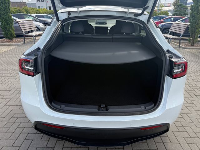Tesla Model Y Performance Dual AWD