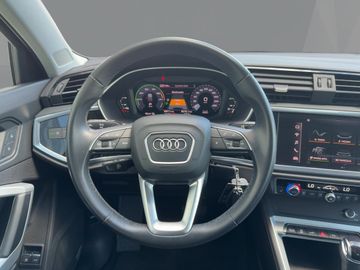 Audi Q3 - 11