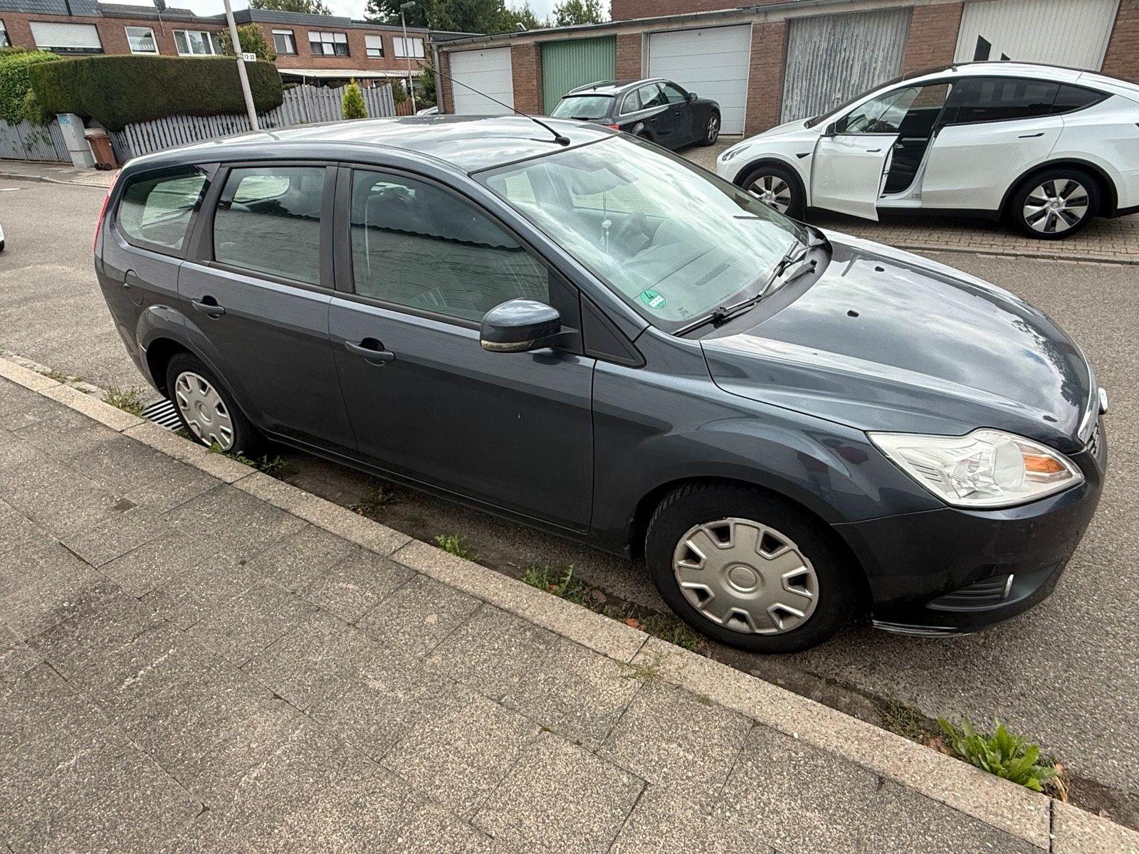 Ford Focus 2008 — interior
