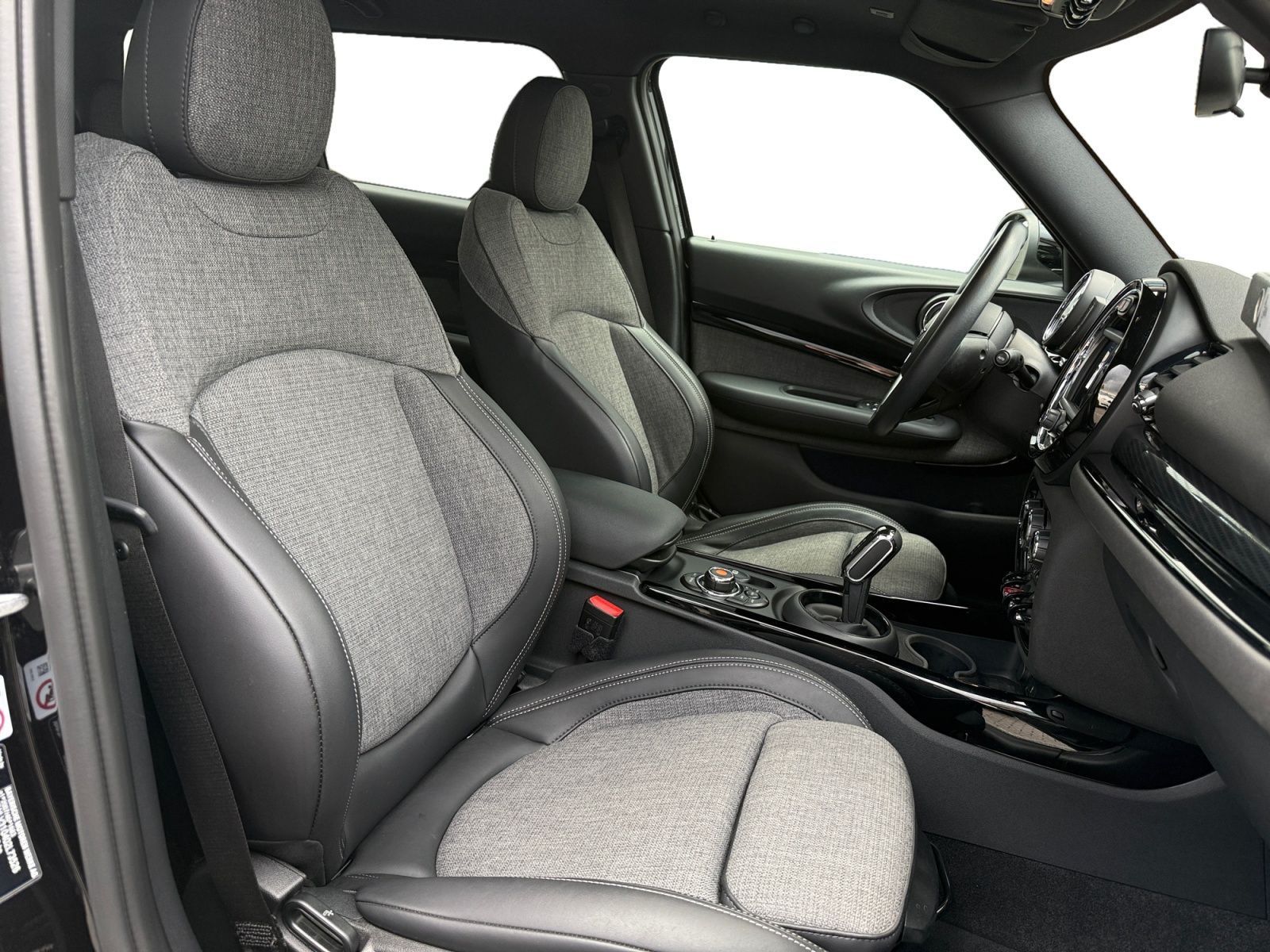 Fahrzeugabbildung MINI Cooper Clubman MINI Aut. PANO/TEMPO/1.HAND