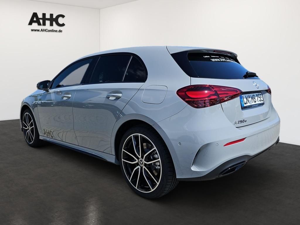 Fahrzeugabbildung Mercedes-Benz A 250 e ++SPECIAL-EDITION+AMG+MULTI+AHK+SOUND++