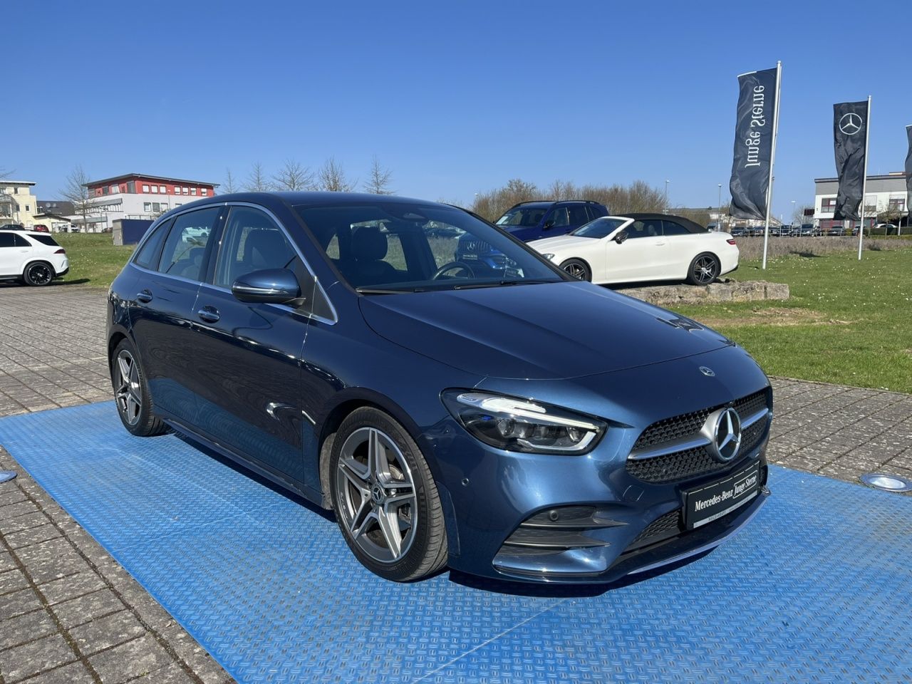 Mercedes-Benz B 200 d AMG+MULTIBEAM+AMBIENTE+AHK+KAM+LED+Keyl foto 4