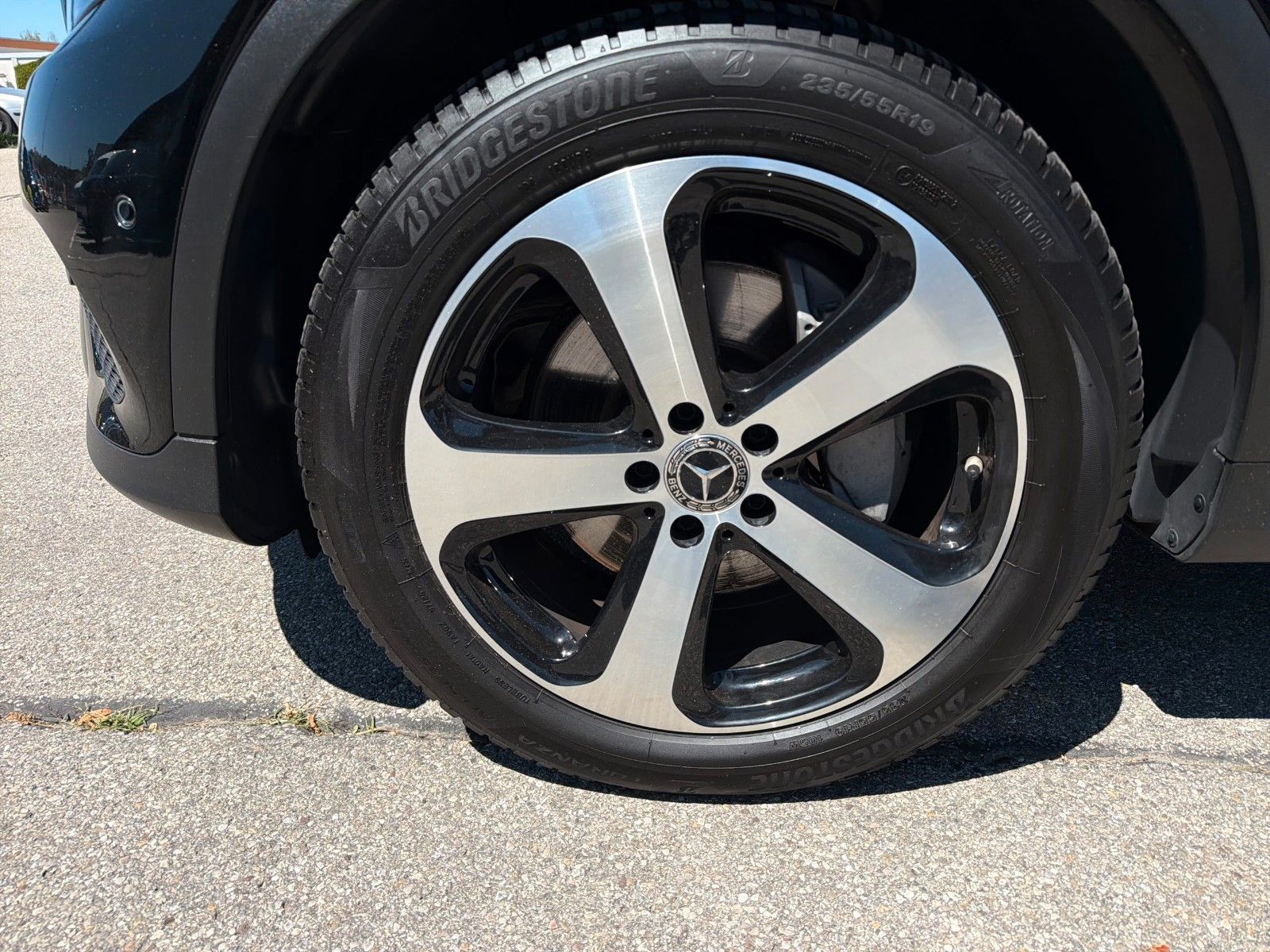 Fahrzeugabbildung Mercedes-Benz GLC 250 d 4Matic Exclusive AHK schwenkbar