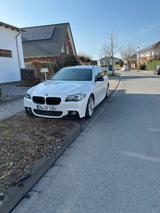 BMW 530d Ff11 M-Paket-HUD-HK-Panoramik Voll - BMW 530 Kombi 530d m paket voll mit Diesel-Antrieb
