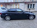 BMW 330i -    390L - BMW: 390l