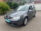 Volkswagen Golf V Lim. AUTOMATIK, nur 74tkm, 5-Türen - Volkswagen Golf aus 2004: Golf5