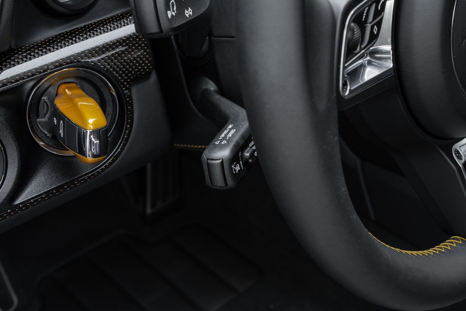 Fahrzeugabbildung Porsche 991.2 Turbo S Exclusive Series LIFT/CARBON/DTFZG