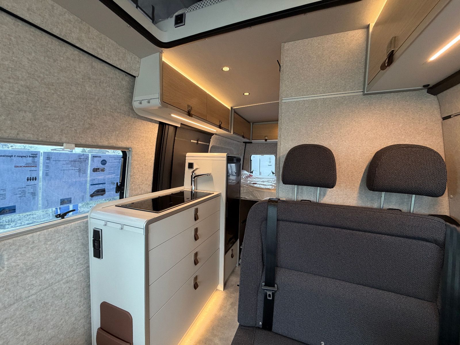 Fahrzeugabbildung HYMER / ERIBA / HYMERCAR Grand Canyon S Xperience 600 - 9.626€ sparen!
