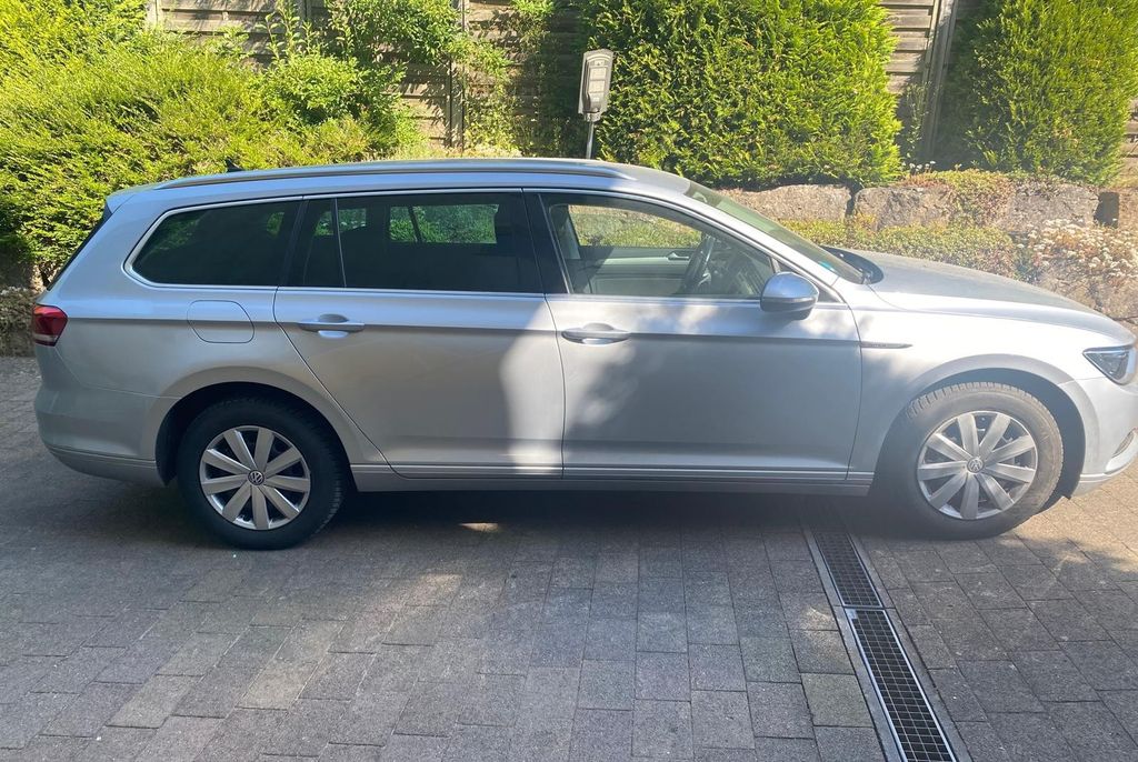 Image of Volkswagen Passat