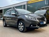 Peugeot 2008 1.2T PureTech Style,PANO,SHZ,PDC,KLIMAAT - Peugeot 2008 Style mit Benzin-Antrieb