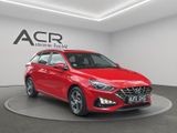 Hyundai i30 cw Mild-Hyb./APPLE/Spurhalt.ass/TEMP/KAM/SHZ - Hyundai in Lübeck