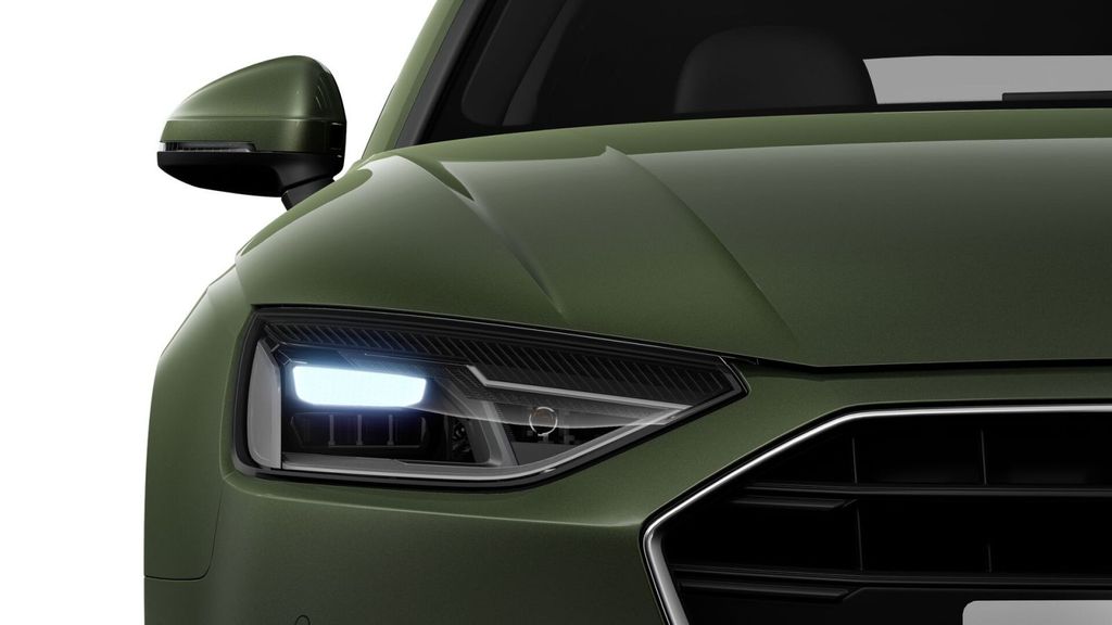 AUDI A4 2023