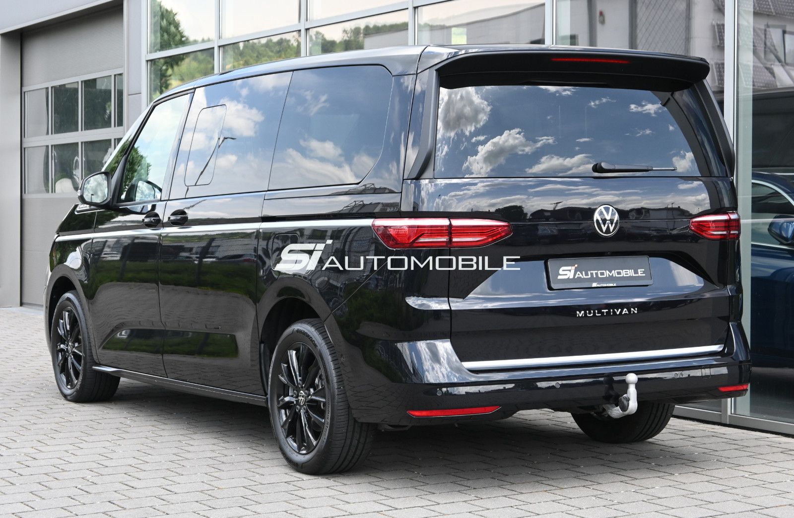 Fahrzeugabbildung Volkswagen T7 Multivan 2.0 TDI DSG Style Lang °UVP 82.348€°