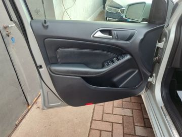 Mercedes B 180 - 10