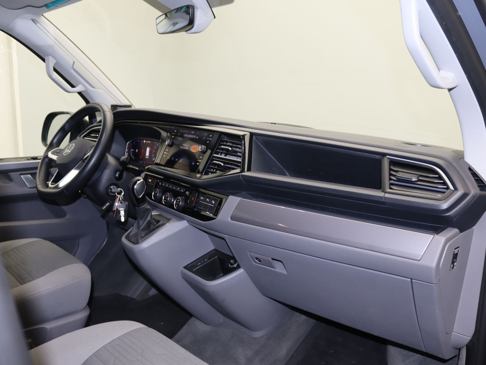 Volkswagen T6 California - Bild 11