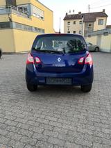 Renault Twingo Paris Black Edition Tempomat  - Renault Twingo Kleinwagen Paris mit Benzin-Antrieb