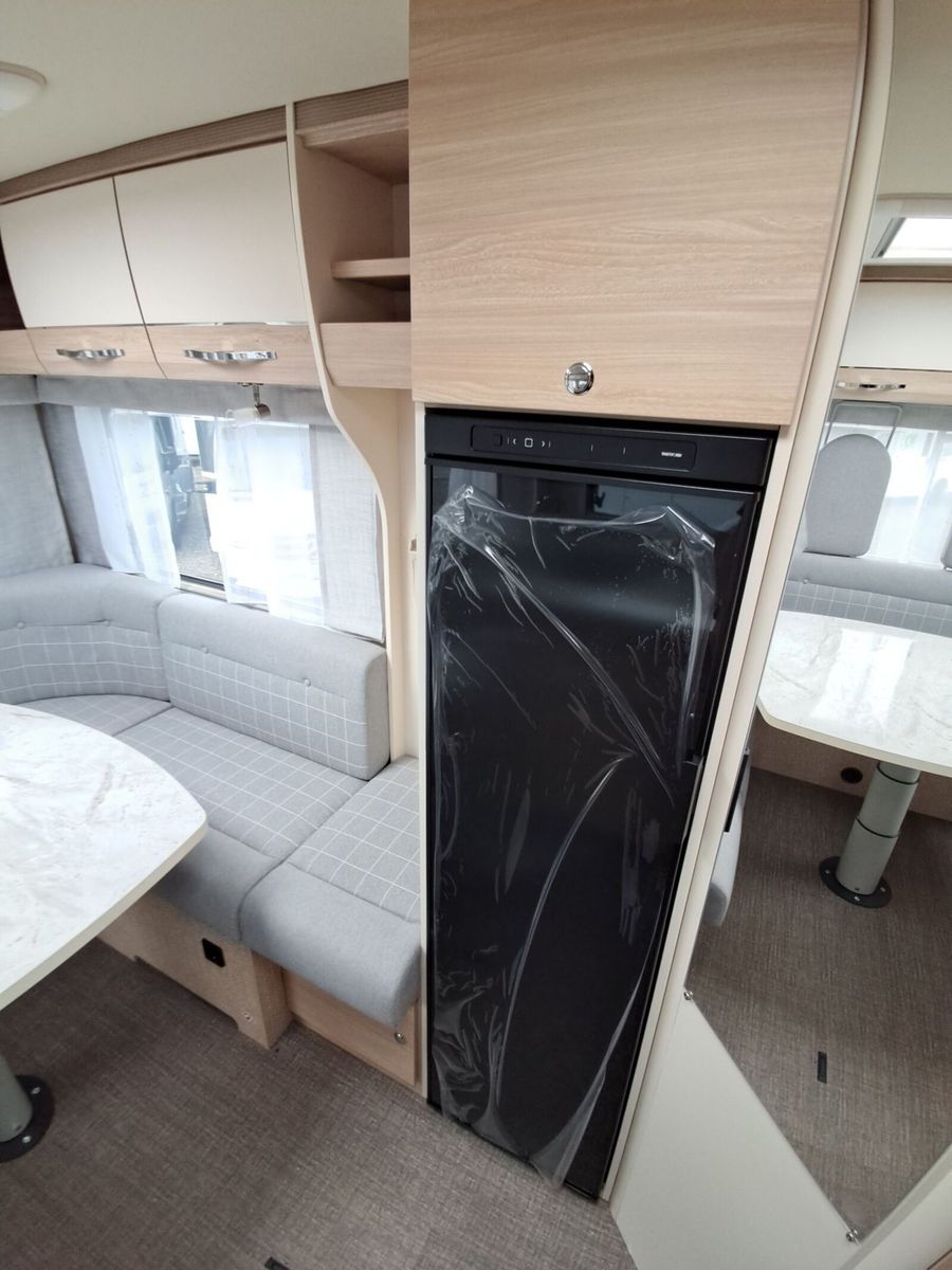 Fahrzeugabbildung Eura Mobil Activa One AO 650 HS Travel Pakete, Automatik