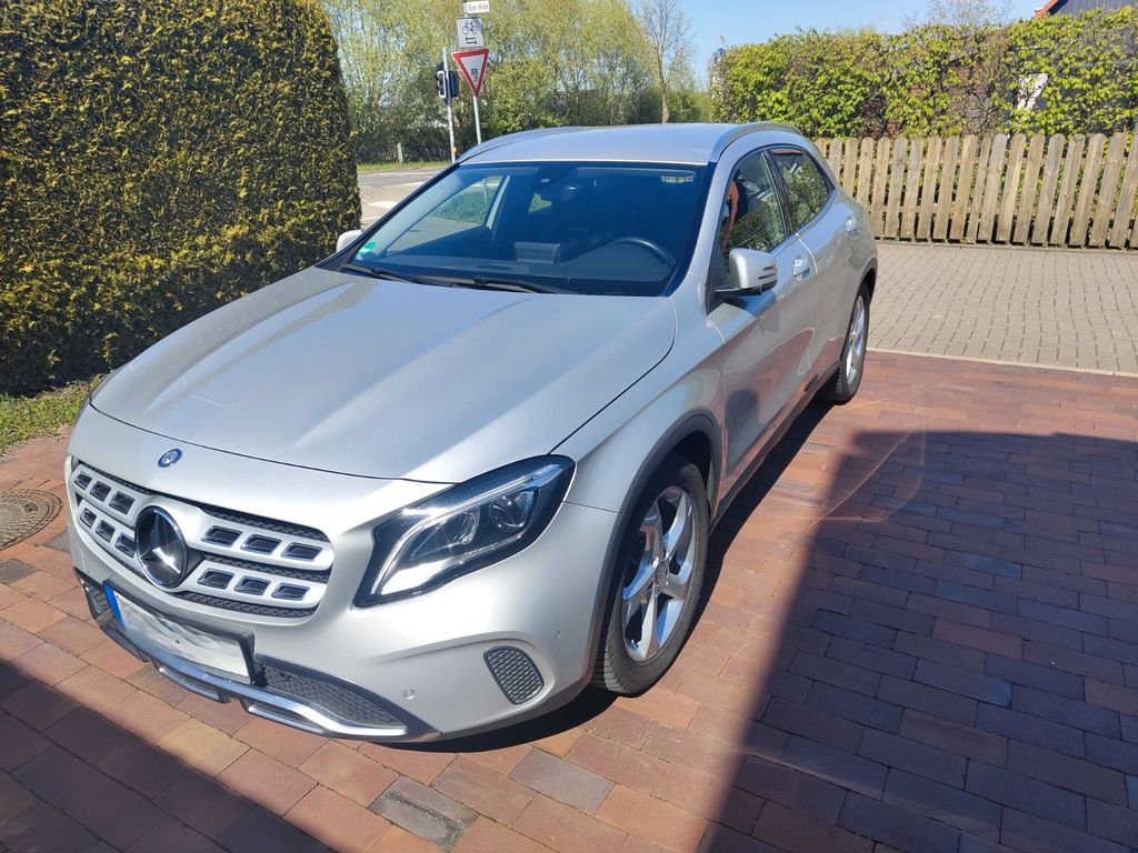 Image of Mercedes-Benz GLA 180