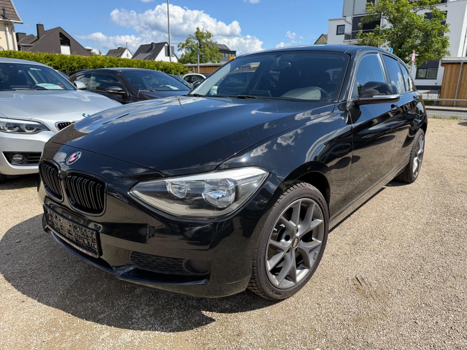 BMW 114i Sport 17Zoll Euro6 HU Neu