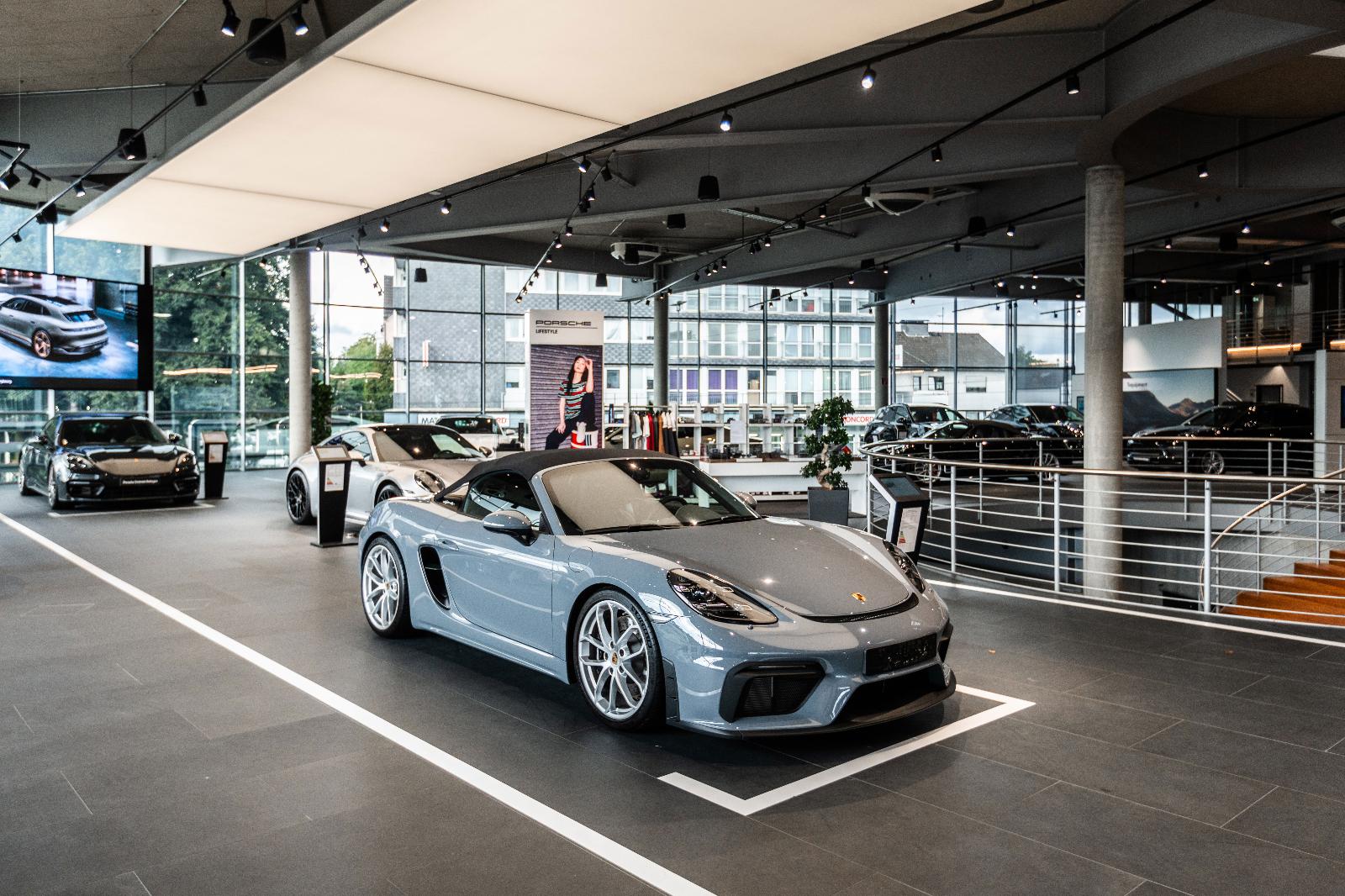 showroom-image-main