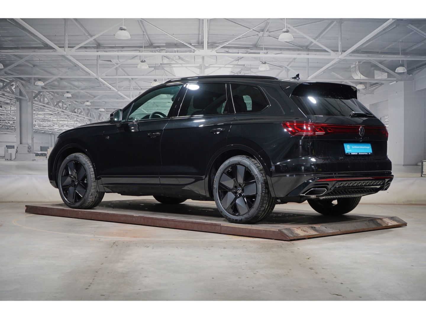 Volkswagen Touareg R-Line 3.0 TDI 360 Pano AHK foto 2