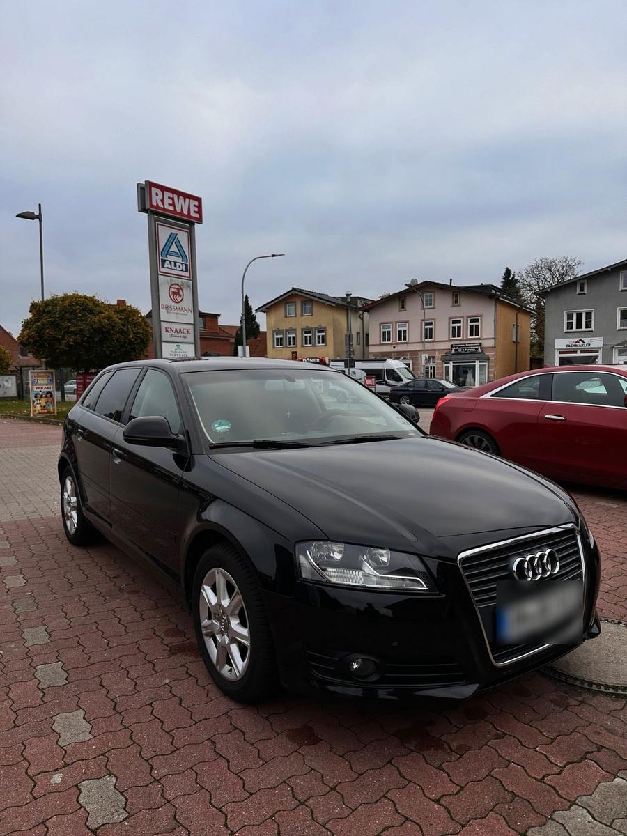 Audi A3 2009 — interior