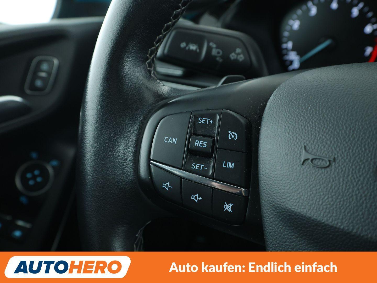 Ford Fiesta 1.0 EcoBoost Aut.*NAVI*CAM*PDC*SHZ*