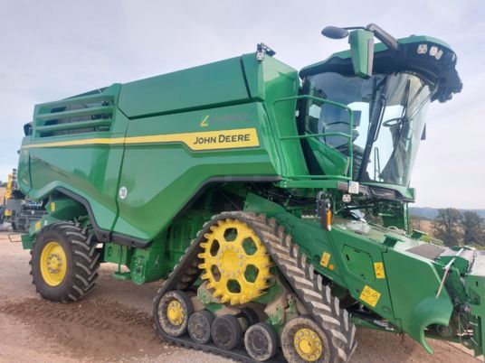 John Deere X9 1100