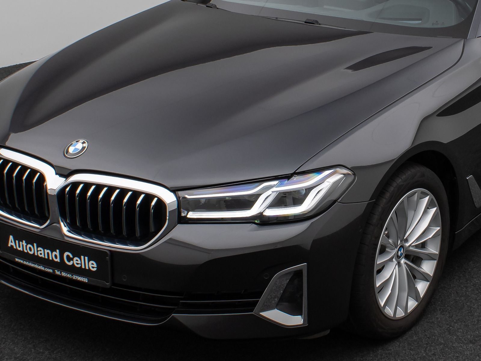 Fahrzeugabbildung BMW 540i xD LuxuryLine Kamera Laser HUD H/K Komfort