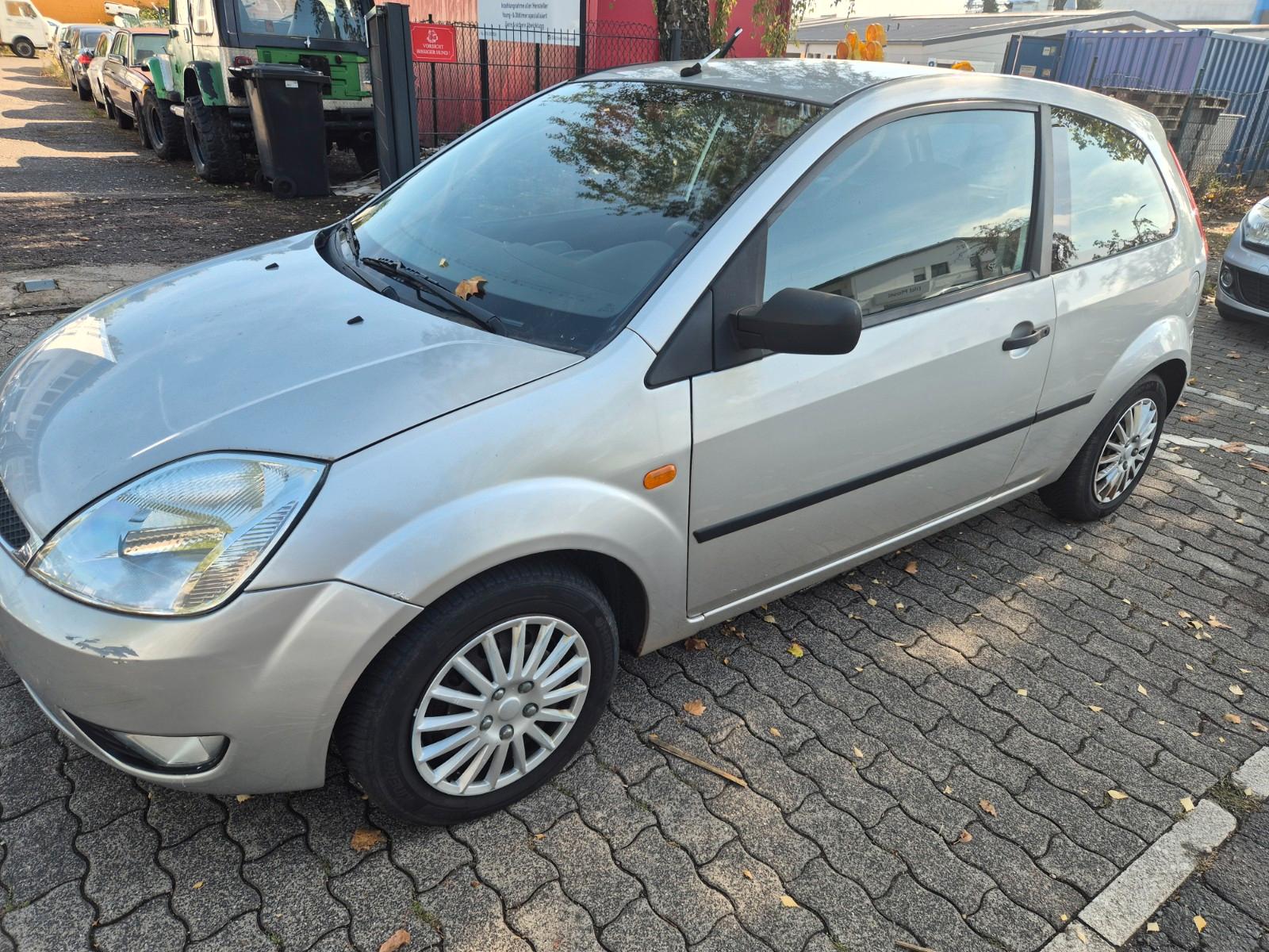 Ford Fiesta 1.4 16V Ghia   !!!!Tüv Neu!!!!